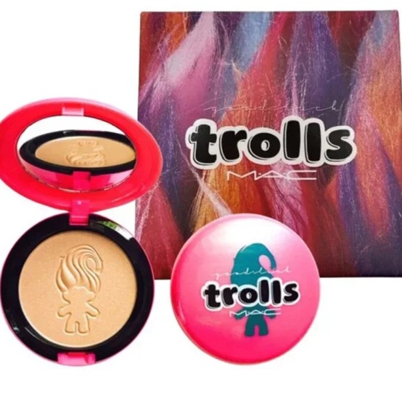 MAC Cosmetics Trolls Gold Highlighter_GLOW RIDA - Picture 1 of 6